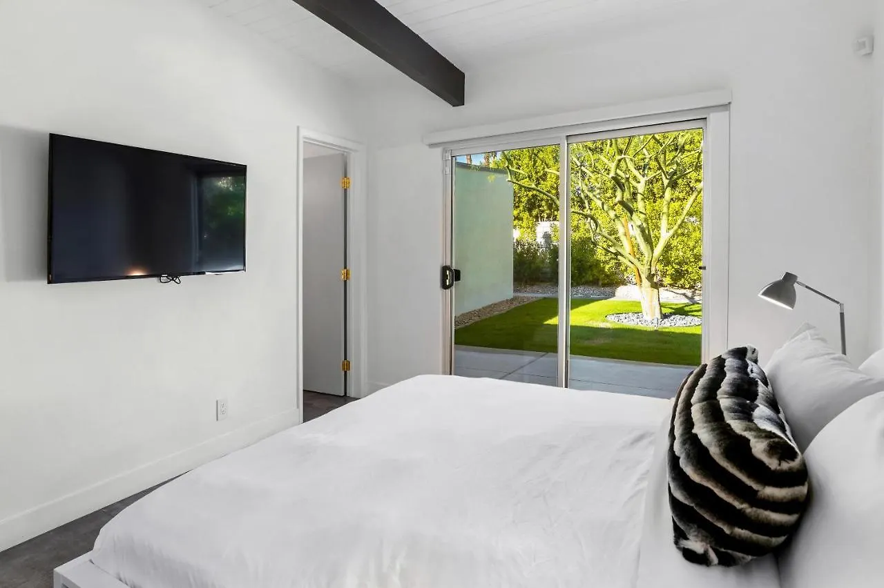 Villa Happy Hour By Acme House Company Palm Springs